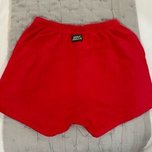 DAILY DRILLS SWEAT SHORTS- HEART